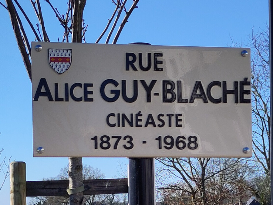 Guy-Blaché / rue Alice Guy-Blaché