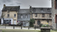 Acigné discovery walk : traces of the past in the village