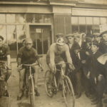Le magasin de cycles place de la mairie