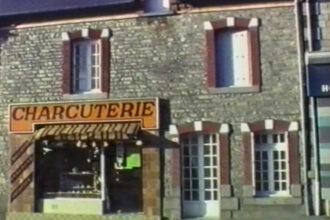 L'ancienne boucherie Colin, puis Brugalé, en haut de la rue de Calais